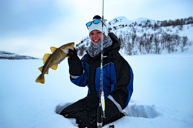 Experience the Thrill of Ice Fishing Live in the UK Online Casinos